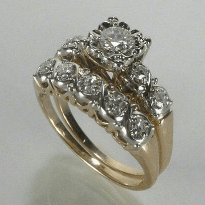 Vintage Sparkling Gold Ring
