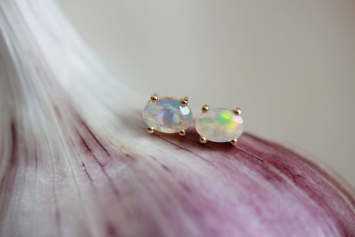 Ava Studs in Opal