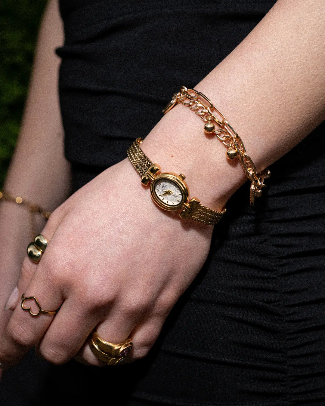 Amoura Watch