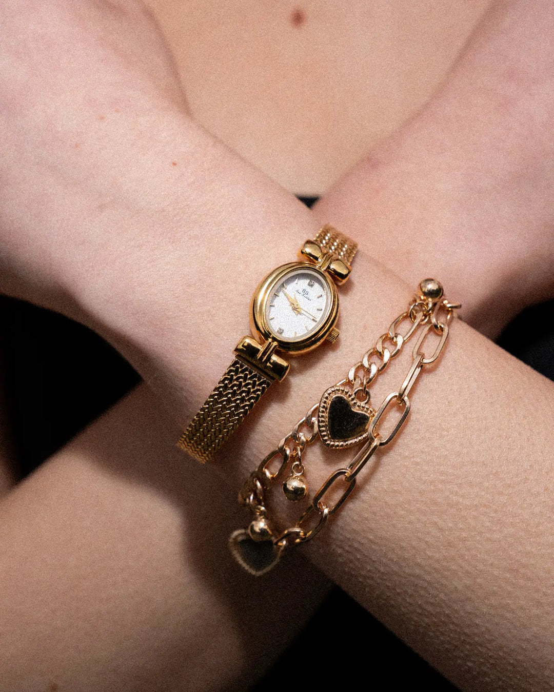 Amoura Watch