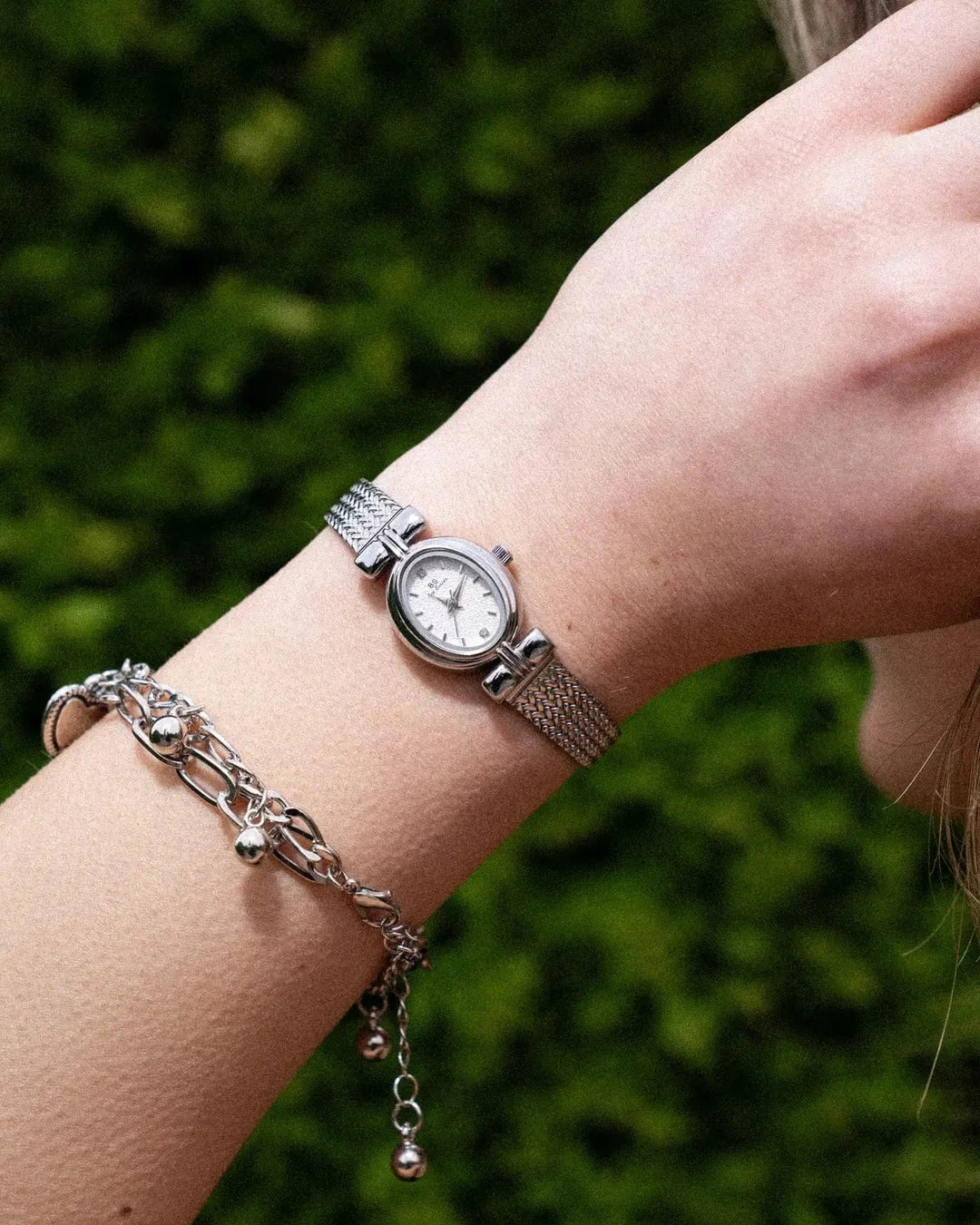 Amoura Watch